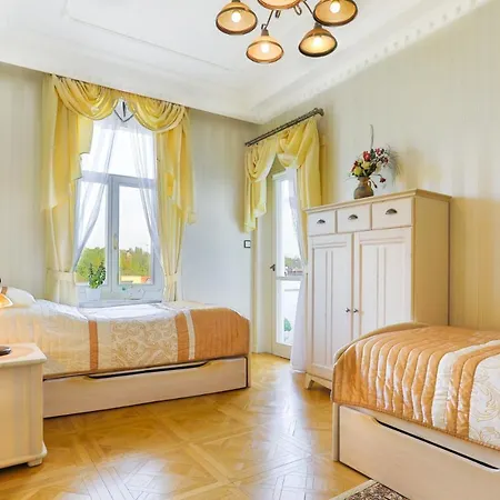 Apartman Nostalgia Karlovy Vary Exterior photo